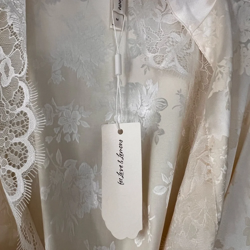 Bridal Robe - Picture 3 of 4